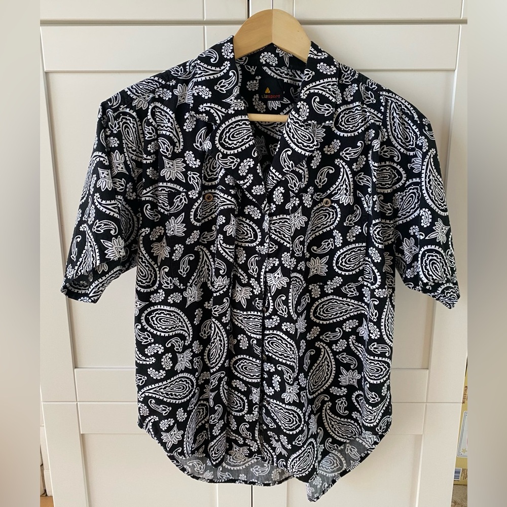 Liz Claiborne Paisley Men’s Button Down Shirt